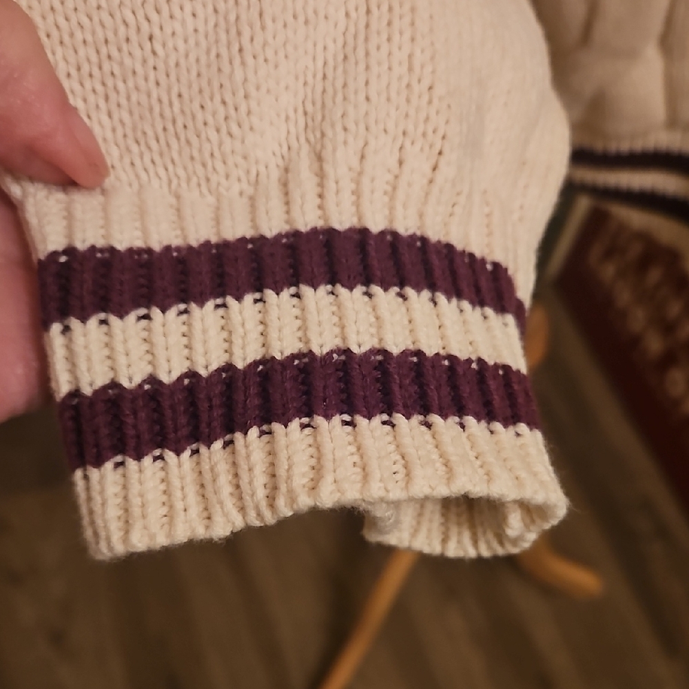Forever 21 Cream Cardigan with Burgandy Applique and Trim - Picture 7 of 8